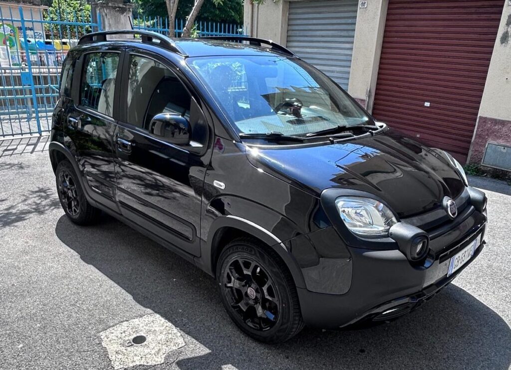 FIAT Panda 1.0 FireFly S&S Hybrid Trussardi