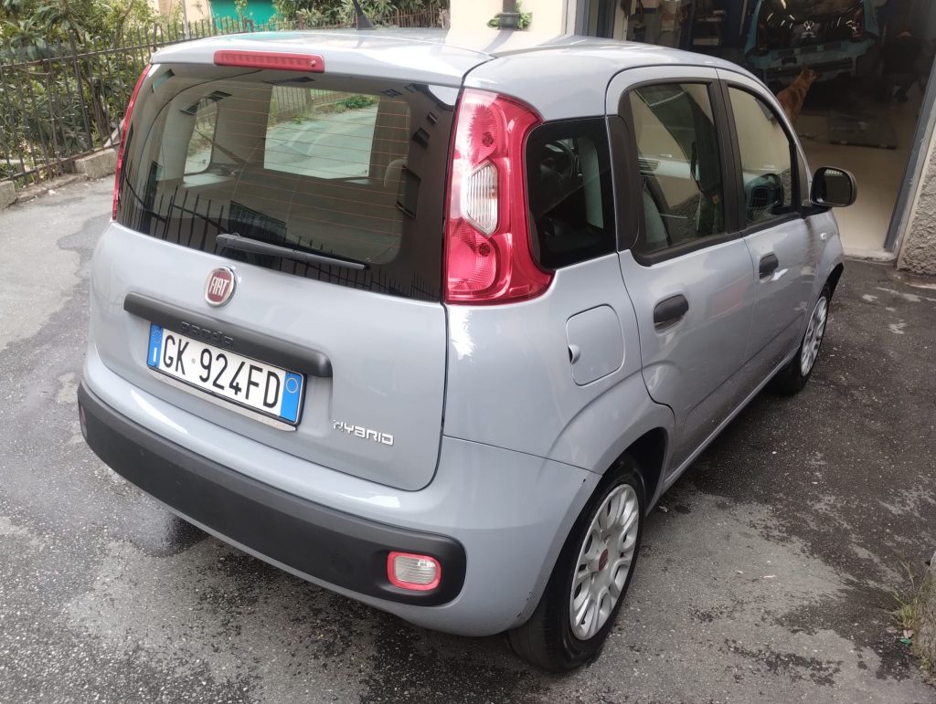 FIAT PANDA 70CV HYBRID 1000cc