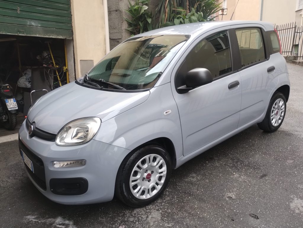 FIAT PANDA 70CV HYBRID 1000cc
