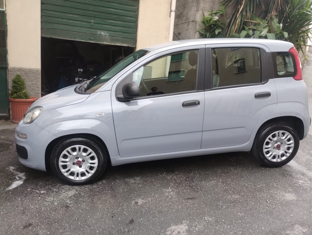 FIAT PANDA 70CV HYBRID 1000cc